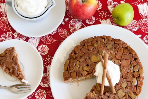 Healthy whole grain breakfast cake recipe with maple apples.