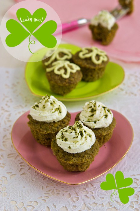 Healthy Matcha green tea muffins on MarlaMeridith.com
