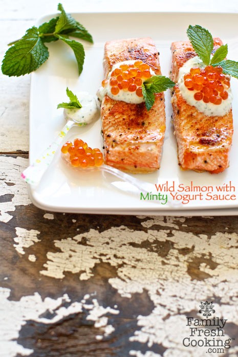 Wild salmon with minty yogurt sauce