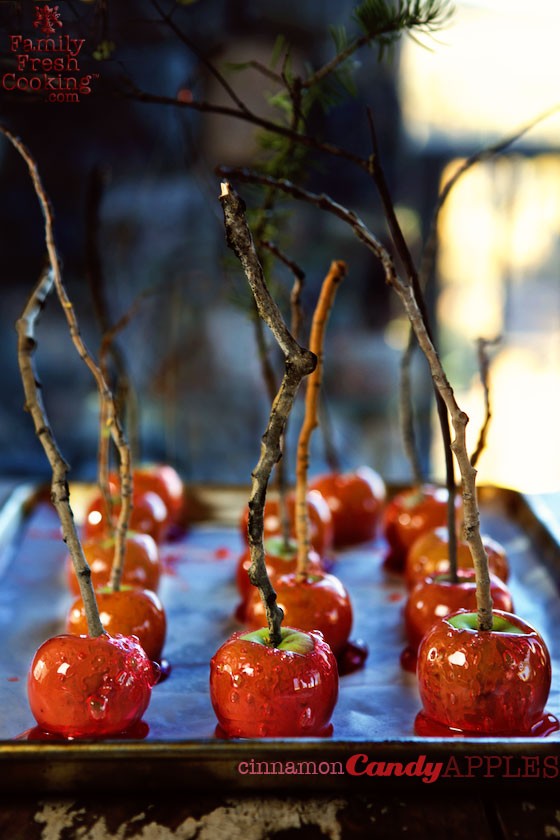 Try these Mini Cinnamon Candy Apples for #Halloween | MarlaMeridith.com #recipe
