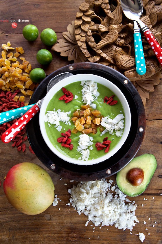 Make this easy Green Smoothie Bowl for a healthy breakfast! MarlaMeridith.com