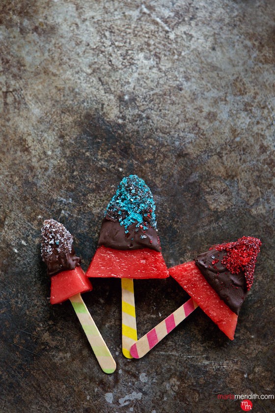 Red, White & Blue Chocolate Watermelon Popsicles | You need these for July 4th! MarlaMeridith.com ( @marlameridith )