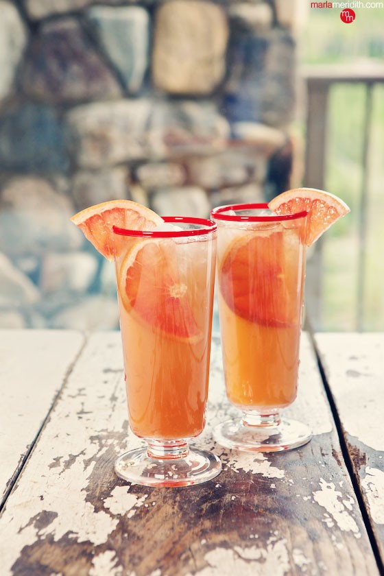 Grapefruit Wine Cooler Cocktail | MarlaMeridith.com ( @marlameridith )