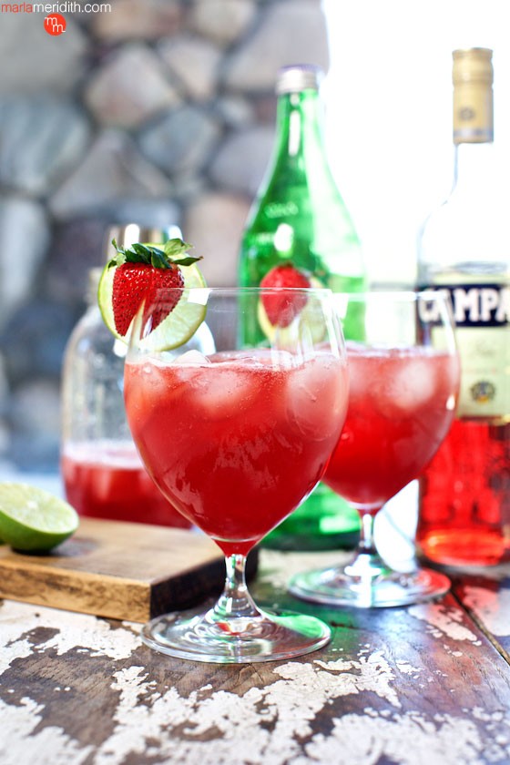 Strawberry Campari Spritz, a refreshing cocktail inspired by my trip to Italy. MarlaMeridith.com ( @marlameridith )