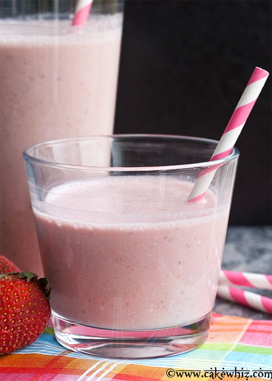 Strawberry Rose Smoothie | by Cake Whiz featured on MarlaMeridith.com ( @marlameridith )