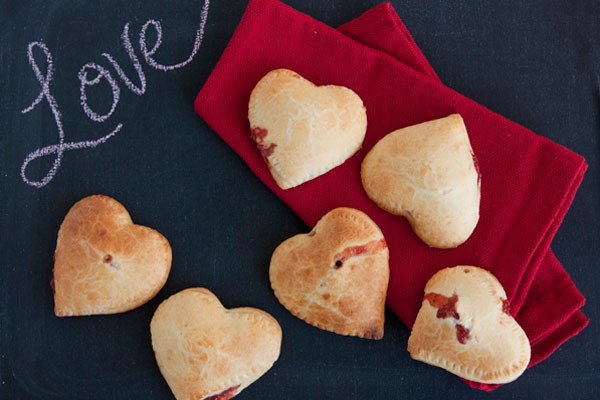 Heart Shaped Strawberry Empanadas by Muy Bueno Kitchen | MarlaMeridith.com ( @marlameridith ) #valentinesday