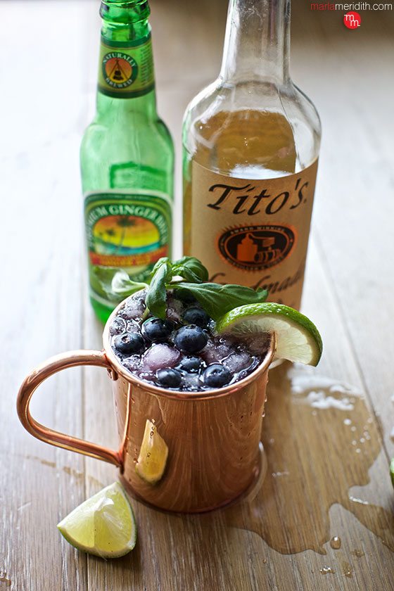 Celebrate summer with these BLUEBERRY BASIL MOSCOW MULE COCKTAILS! MarlaMeridith.com ( @marlameridith )