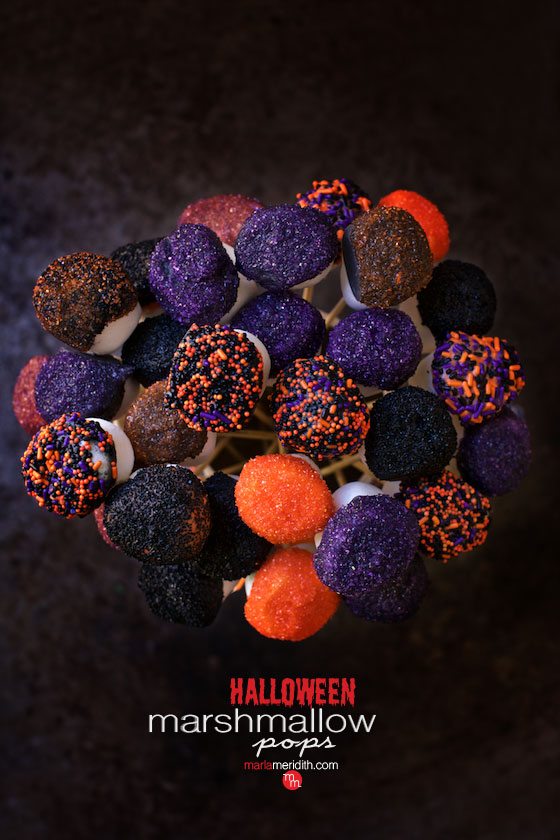 Halloween Marshmallow Pops recipe #DIY | MarlaMeridith.com #halloween #marshmallow