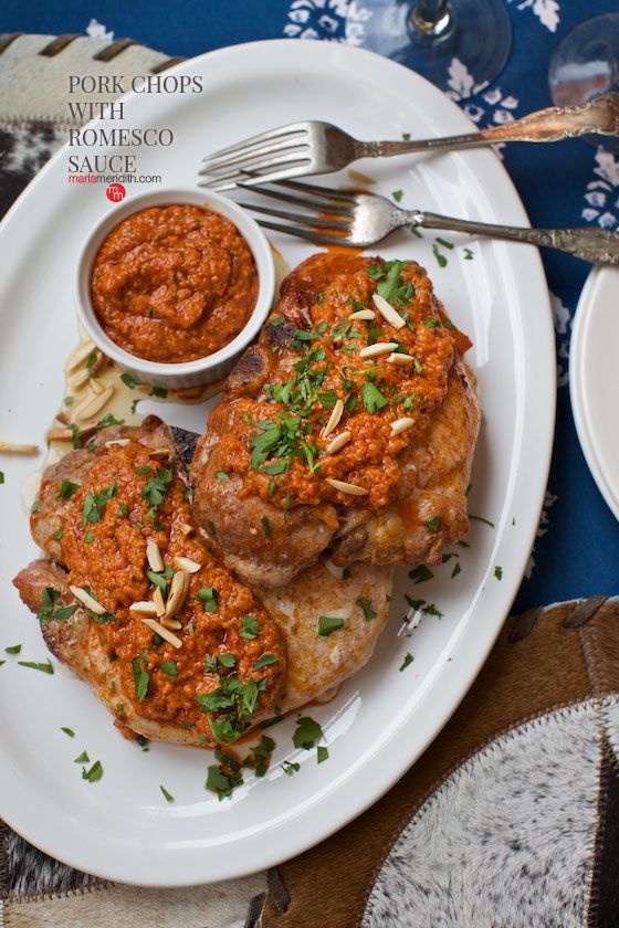 These Pork Chops with Romesco Sauce are perfect for Thanksgiving, Christmas & any occasion! MarlaMeridith.com ( @marlameridith ) #momentmakers
