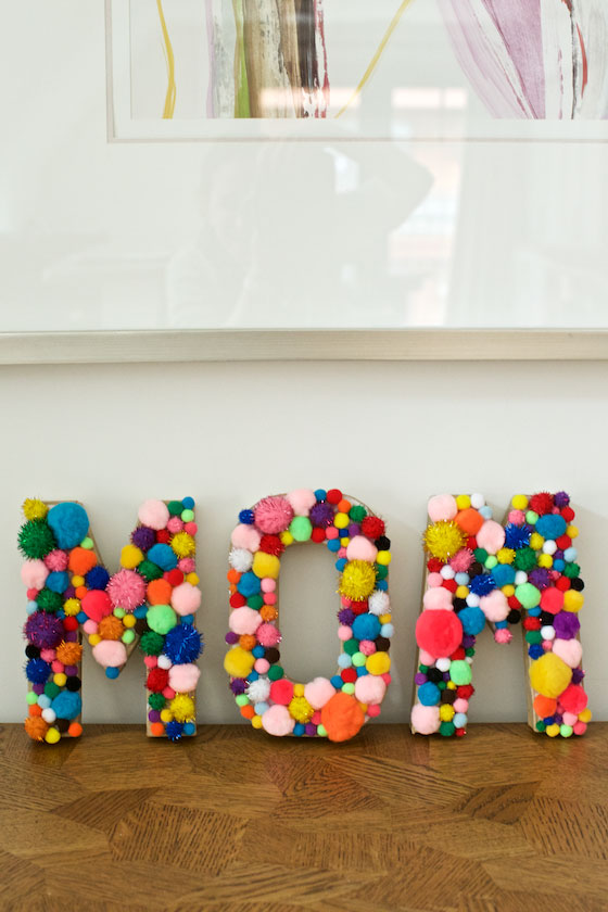 DIY Pom Pom Letters for MOM! A fun craft to make for Mother's Day | MarlaMeridith.com ( @marlameridith )