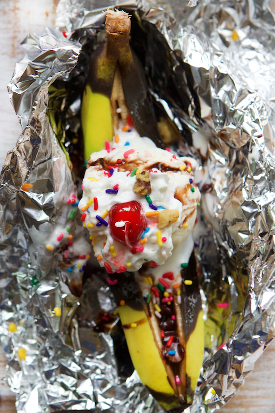 You've gotta try these delish Grilled Banana Splits! Get the recipe on MarlaMeridith.com
