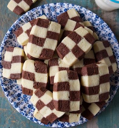 Tasty and beautiful! Chocolate and Vanilla Checkerboard Cookies recipe on MarlaMeridith.com