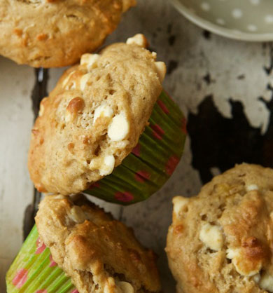 Banana White Chocolate Chip Muffins recipe. From start to finish in just 30 minutes! MarlaMeridith.com #baking #muffins #recipe #chocolate