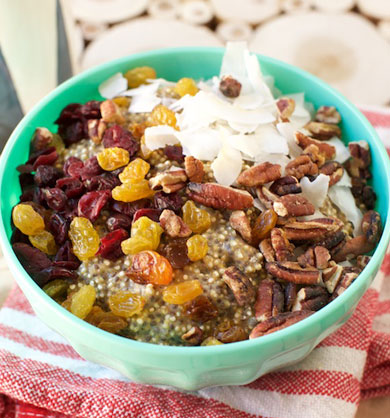 Chai Quinoa Breakfast Bowls recipe | MarlaMeridith.com #recipe #breakfast