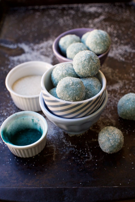 Vegan Blue Coconut Snowballs recipe. A delicious no-bake treat for the holidays or anytime! MarlaMeridith.com ( @marlameridith ) #recipe #vegan #coconut 