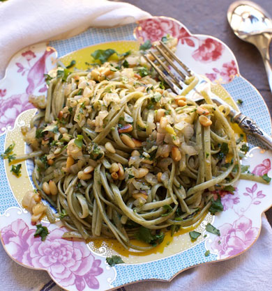 Linguine with Shallots, Garlic and Pine Nuts recipe. This vegan dish can be on the table in less than 20 minutes! marlameridith.com ( @marlameridith )