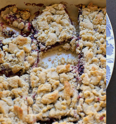 Raspberry Linzer Tart Bars recipe MarlaMeridith.com #recipe #dessert