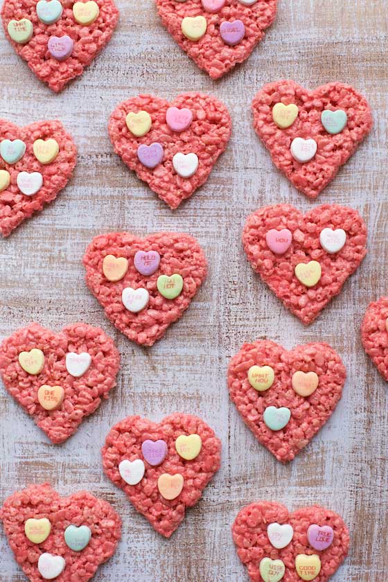 Make these Cherry Rice Krispie Treats for Valentine's Day! MarlaMeridith.com #hearts #valentinesday #recipe