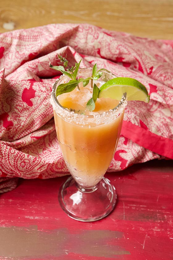 Peach Basil Margaritas make the most of our favorite summer fruit! Get the recipe on marlameridith.com