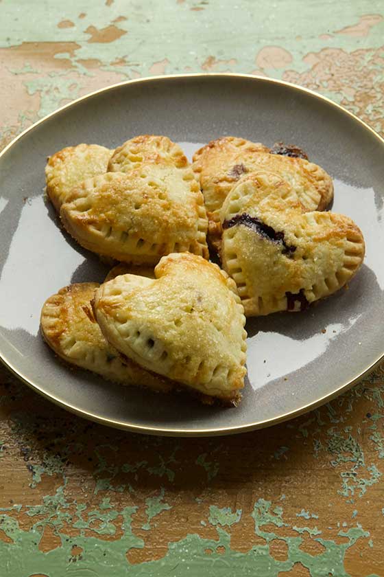 We are completely smitten with these Blueberry Pie Cookies. This recipe is great for entertaining and it will assure you don't eat the entire pie! MarlaMeridith.com